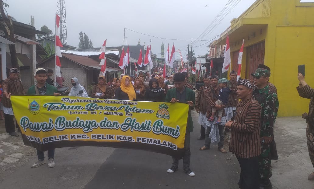 Masyarakat Kecamatan Belik dalam acara Ruwat Bumi