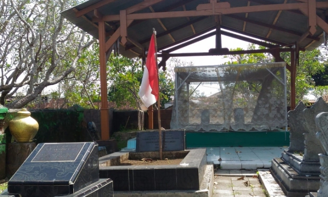 Makam Ayahanda WR Soepratman di komplek Ancaksuci jalan Pemuda kota Pemalang