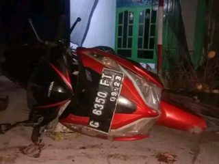 Sepeda motor yang dikendarai korban Umaedi korban Tabrak Lari di jalur Pantura Ulujami Pemalang