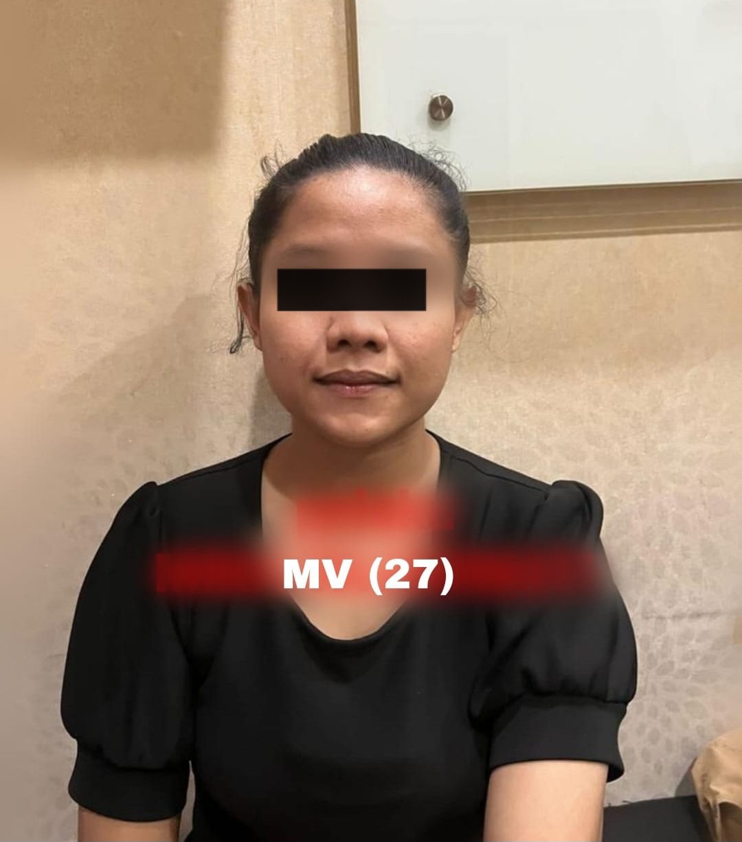 Wanita diduga pelaku pemerasan berinisial MV (27)