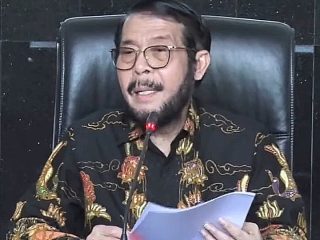 Anwar Usman, saat membacakan tanggapannya terkait putusan MKMK di gedung MK, Jakarta