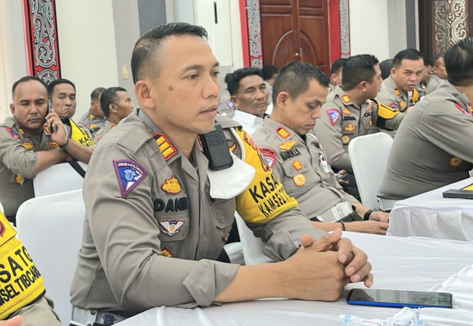 Kasat Lantas Polres Tapsel, AKP Dahnial Saragih, saat mengikuti Lat Pra Ops Ketupat Toba 2024 di Aula Tribrata Polda Sumut