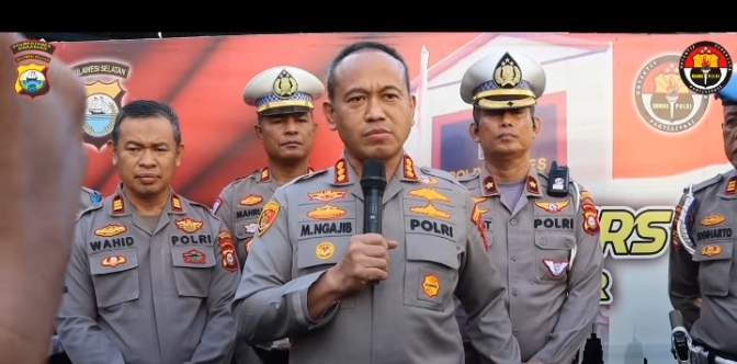 Tangkapan layar konferensi pers Polrestabes Makassar yang dipimpin Kapolrestabes Makassar terkait gangguan kamtibmas di lalu lintas.