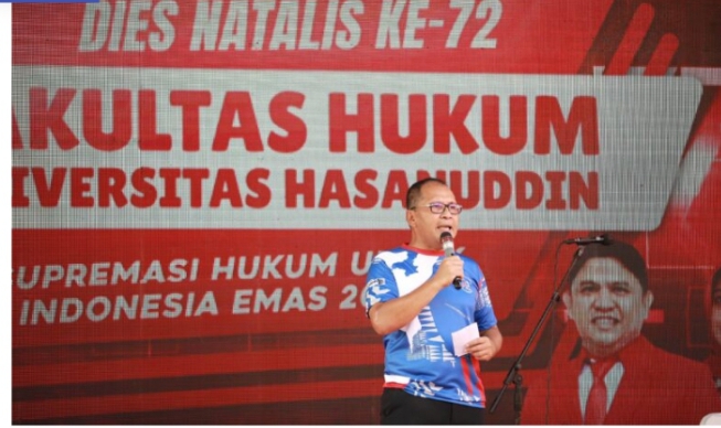 Danny Pomanto saat acara dies natalis Fakultas Hukum Unhas yang ke-72.