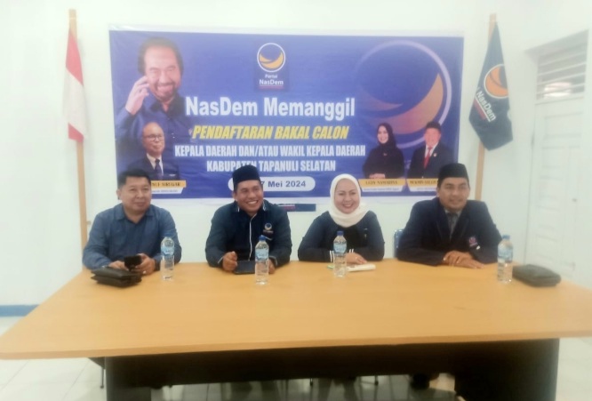 Pelaksanaan konferensi pers terkait pembukaan pendaftaran dan penjaringan Bacakada Partai Nasdem Tapsel