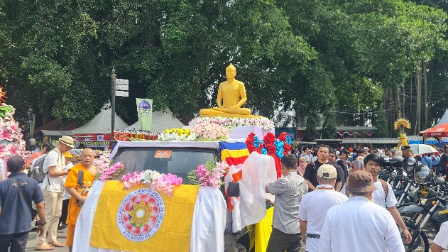 Prosesi perayaan Waisak 2568 BE di Borobudur, Magelang Jawa Tengah