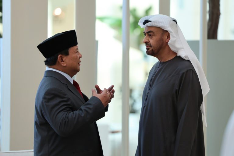 Prabowo Subianto saat melakukan kunjungan kerja ke Uni Emirat Arab (UEA) untuk menemui Presiden UEA Yang Mulia Sheikh Mohammed bin Zayed Al Nahyan atau MBZ, di Istana Al Shati, Abu Dhabi