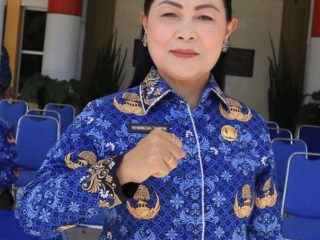 Sekertaris Daerah Kabupaten Poso, Ir.Heningsih Tampak. M.Si