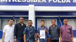 Pimpinan FUI bersama jajaran aliansi umat Islam Sulteng Serta pengacara TPM Andi Akbar.SH