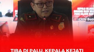 Kajati Sulteng, N Rahmat R, SH.,MH, saat mempin Rapat Perdana di Kejati Sulteng.