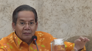 Anggota Komisi II DPR RI, Drs. H. Longki Djanggola, M.Si, mengusulkan sejumlah langkah strategis untuk memperkuat pembinaan dan pengawasan Badan Usaha Milik Daerah (BUMD) dalam Rapat Dengar Pendapat (RDP) bersama Menteri Dalam Negeri Tito Karnavian dan jajarannya, Selasa (16/7/2025).