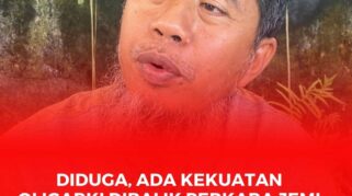 Tampak salah satu kuasa hukum Jemi Mama, Yusrin Ichtiawan, SH, saat memberikan keterangan pers usai melaksanakan sidang pembacaan eksepsi di PN Poso