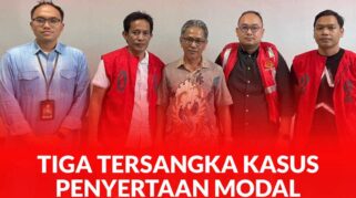 Ketiga tersangka ST, RBM, dan BA kenakan rompi pink jadi tahanan Kejari Palu.