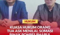 Tampak kuasa orang tua ASK saat memberi keterangan pers kepada sejumlah awak media di Poso