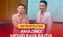 Mewakili Gubernur Sulteng. Penghargaan Rekor MURI , diterima Kepala Dinas Cipta Karya dan Sumberdaya Air Provinsi Sulteng, Dr. Andi Ruly Djanggola