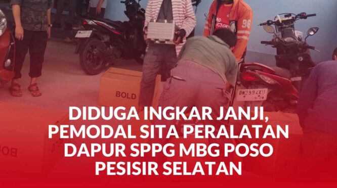 Sejumlah warga mengangkut peRatan dapur di dapur SPPG di Poso Pesisir Selatan, kabupaten Poso.