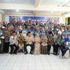 Bupati Jombang Warsubi bersama alumni Angkatan 1986 saat Reuni 40 Tahun SMPN 2 Jombang