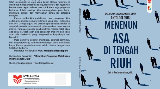 Sampul buku Menenun Asa di Tengah Riuh karya Dwi Artika Suwarniman, dkk