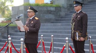 Perayaan HUT RI Ke-81, Kejati Sulteng Zullikar Tanjung, S.H., M.H sebagai Inspektur Upacara.