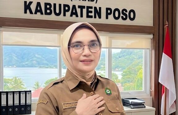 Rulya Alamrie, S.H., M.Si penggas program Top Prioritas Poso